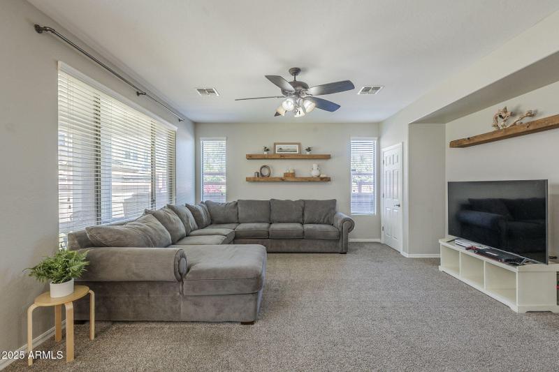 12-web-or-mls-Pelican-12