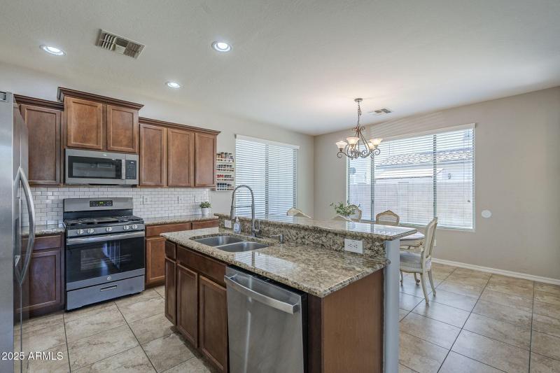 18-web-or-mls-Pelican-18