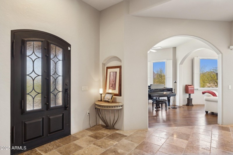 7-web-or-mls-24200-n-alma-school-rd-7