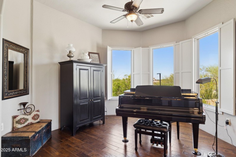 17-web-or-mls-24200-n-alma-school-rd-7