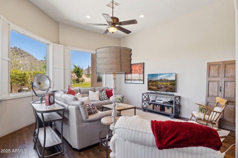 18-web-or-mls-24200-n-alma-school-rd-7