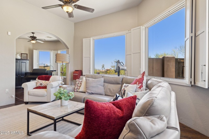 19-web-or-mls-24200-n-alma-school-rd-7