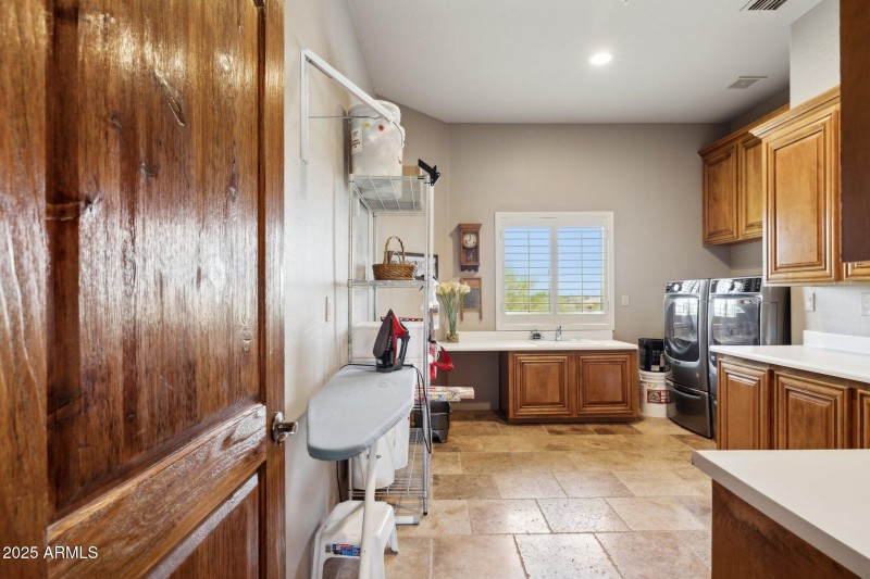 43-web-or-mls-24200-n-alma-school-rd-7