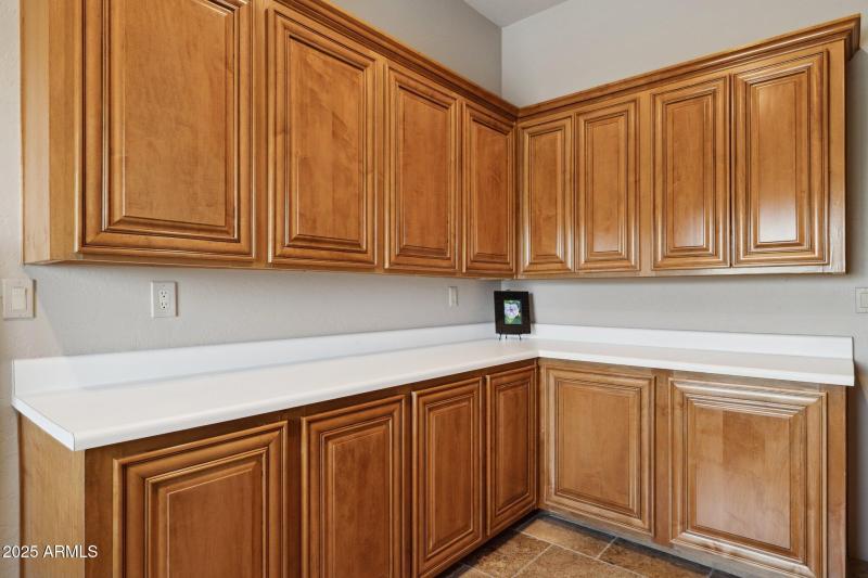 44-web-or-mls-24200-n-alma-school-rd-7