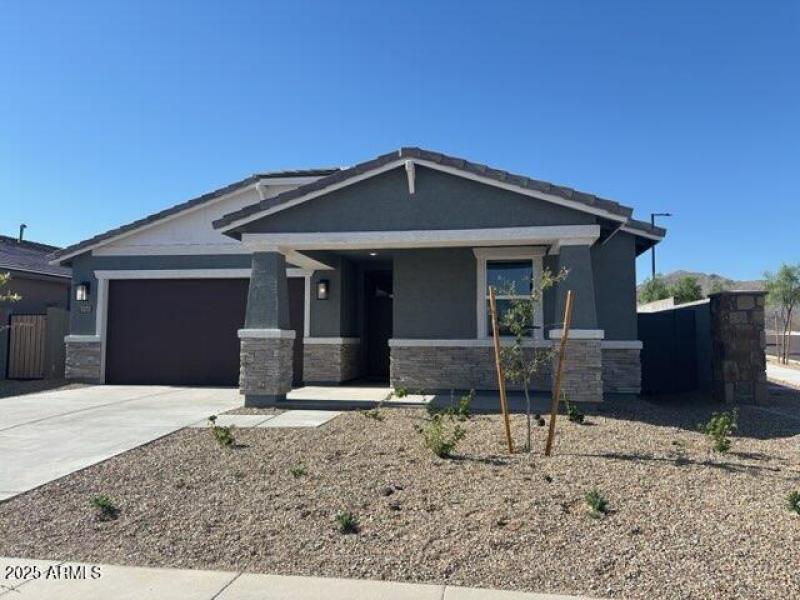 22563 W Pontiac Drive