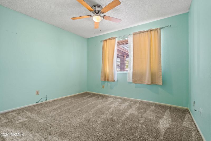 15-web-or-mls-3747 W Aire Libre Ave--11