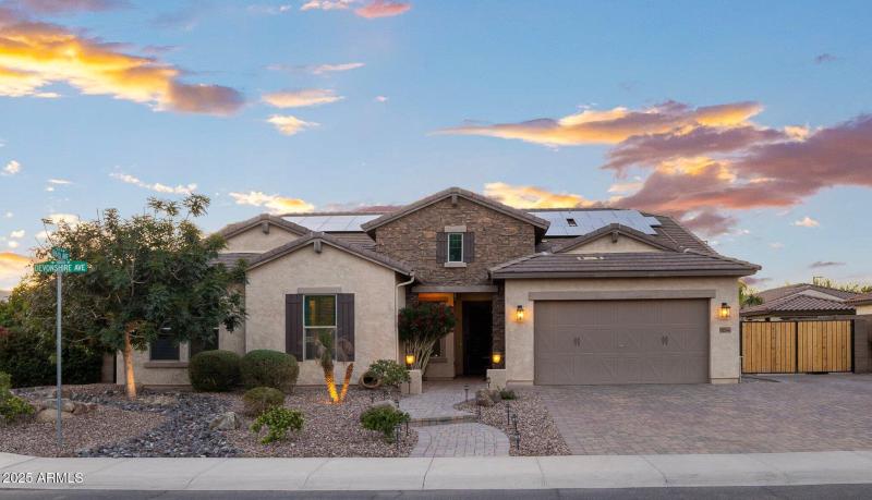 1-web-or-mls-_TMR6488