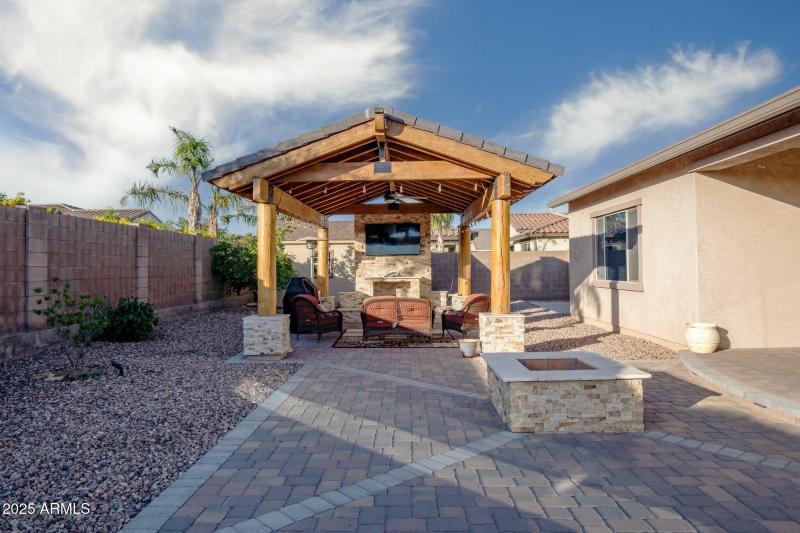 7-web-or-mls-_TMR6145