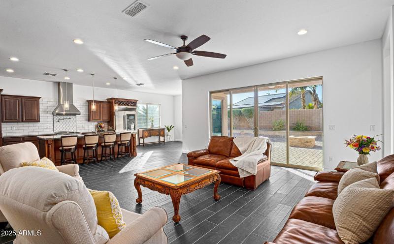 81-web-or-mls-_TMR5922