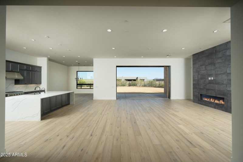 Indoor/Outdoor Living