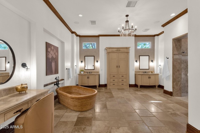 031_Primary Ensuite Bathroom