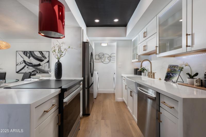 DESIGNER WHITE KITCHEN