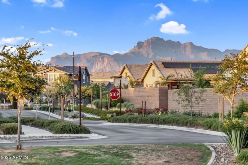 002_4-web-or-mls-2_633