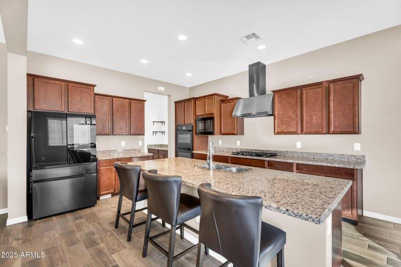 009_15-web-or-mls-16_243