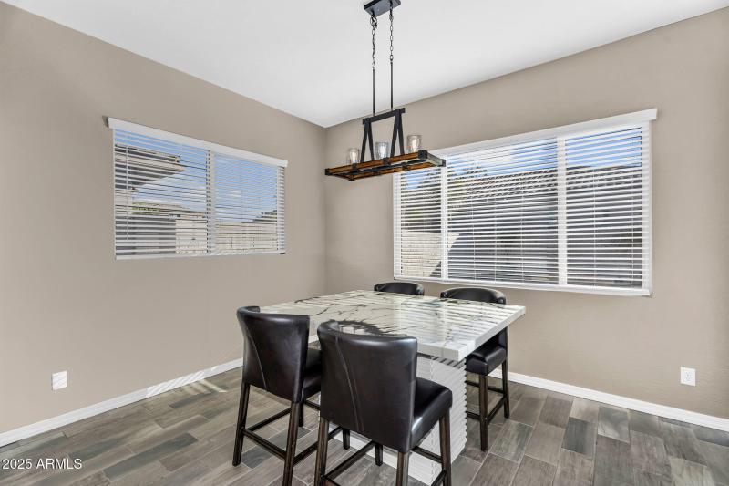 015_21-web-or-mls-17_79