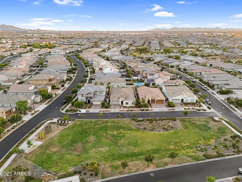 059_70-web-or-mls-dji_20250519201706_053