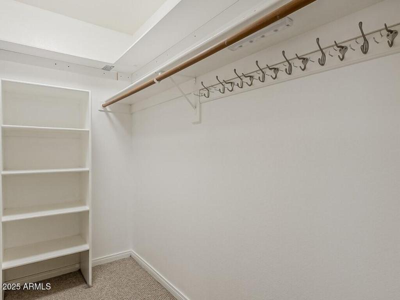 033_Master WalkIn Closet