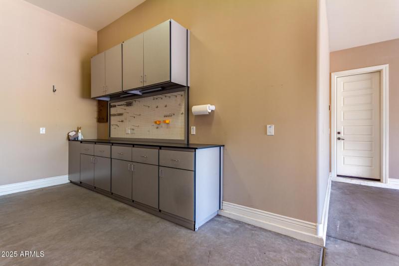 Workshop/Extended Garage