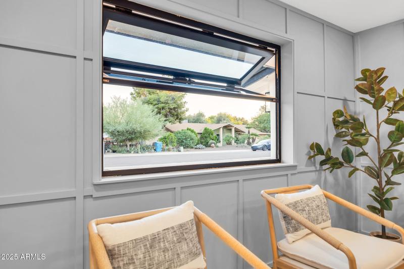 4910 E Shaw Butte Dr-7