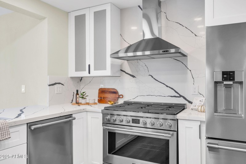 4910 E Shaw Butte Dr-20