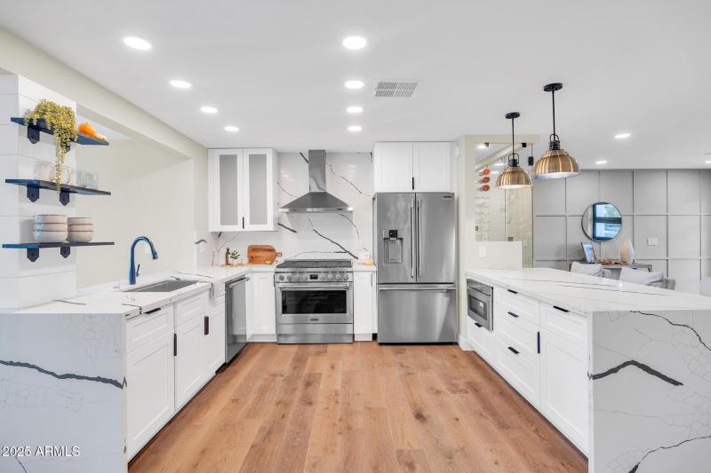 4910 E Shaw Butte Dr-22