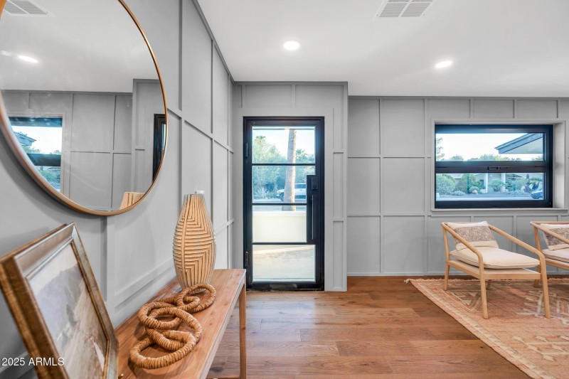 4910 E Shaw Butte Dr-10