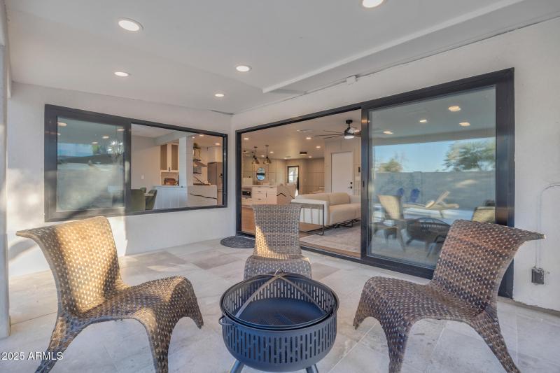 4910 E Shaw Butte Dr-42