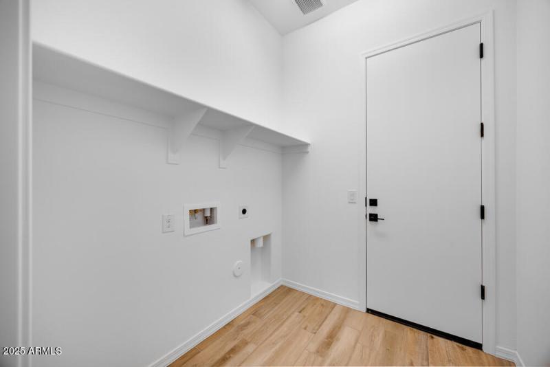 hj-az-phoenix-stonehaven-voyage-adelaide