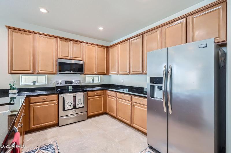 Kitchen with 42 in uppers