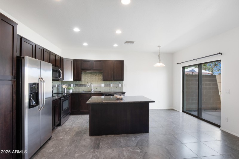 3113 E Danbury Rd Unit 10-5