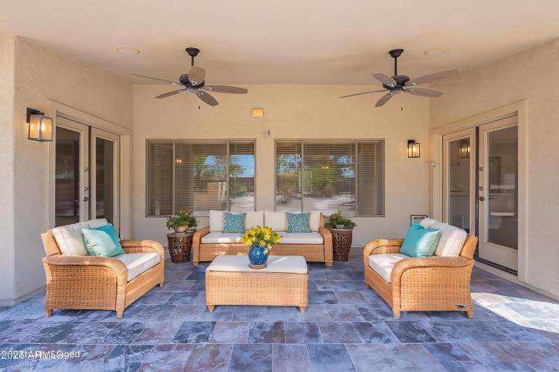 Colter-70 - Outdoor - Standard - 2