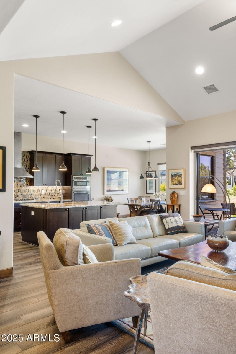 19-Living to Kitchen