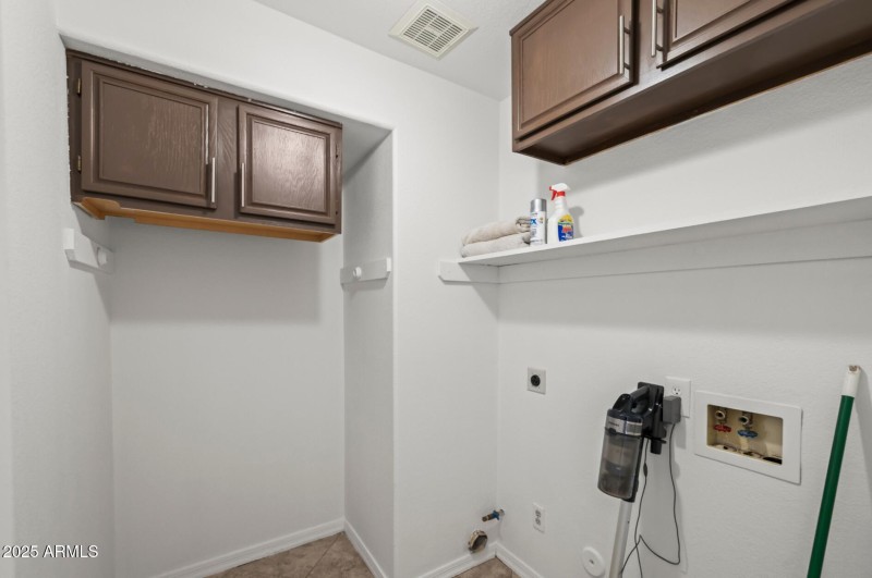 Utility/laundry across from powder