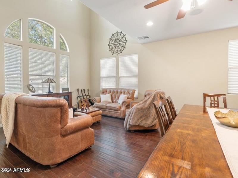 20240427175414353173000000-o