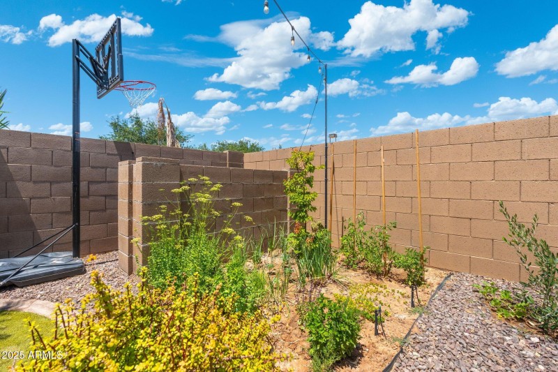 83-web-or-mls-DSC06965-HDR-Edit