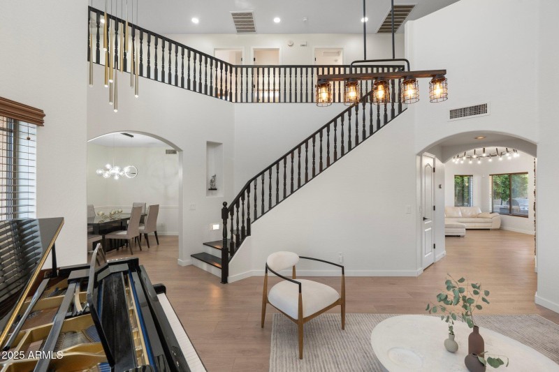 89-web-or-mls-DSC07846 copy (1)