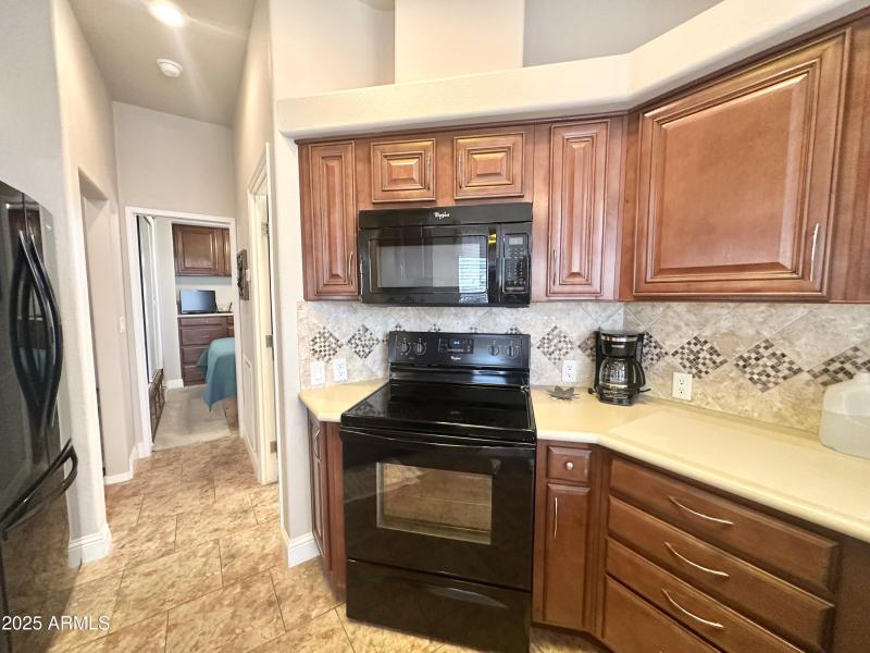 SMOOTH TOP STOVE/MICROWAVE