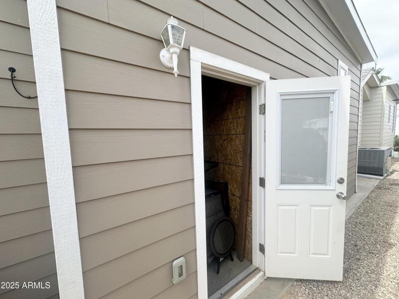 STORAGE FOR TOOLS & EXTRAS