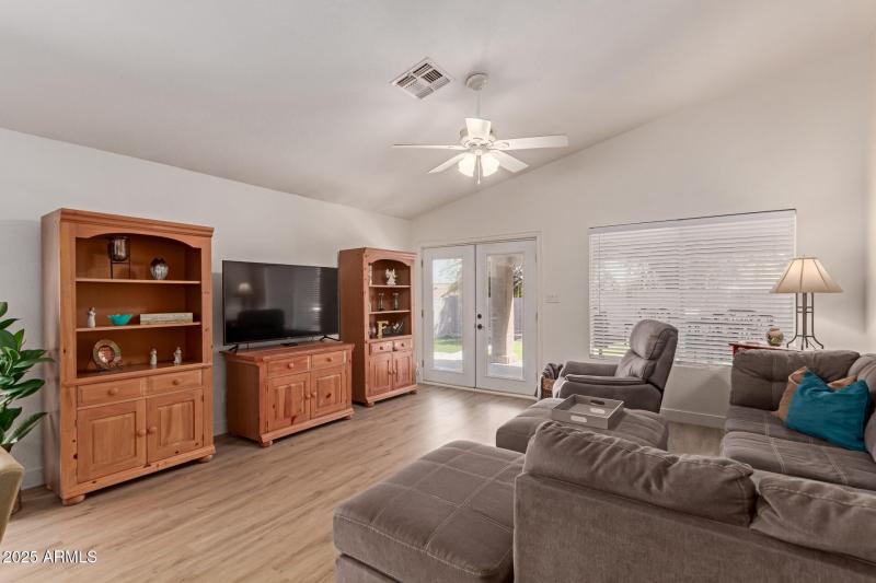 11- 1033 E MOUNTAIN VISTA DR, Phoenix