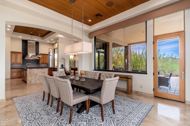 Dining Room to Kitcehn