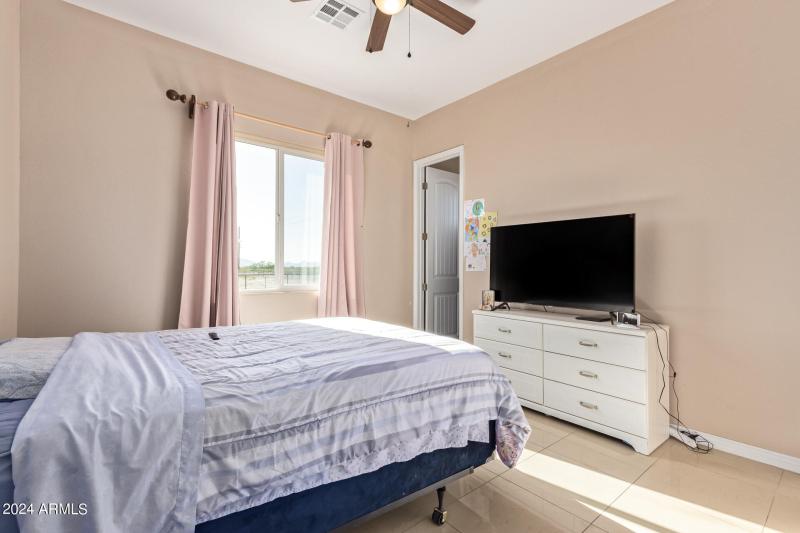 0026-26 - Indian School