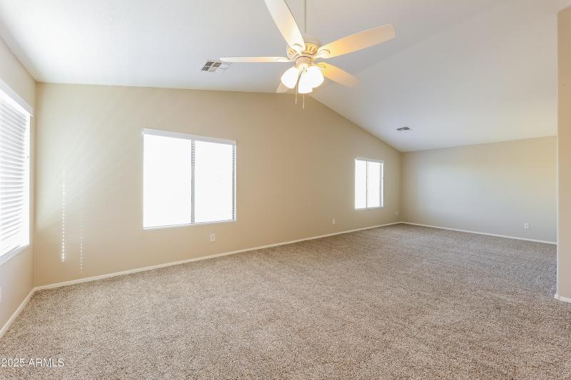 029-photo-bonus-room-13573652