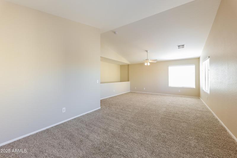 030-photo-bonus-room-13573654