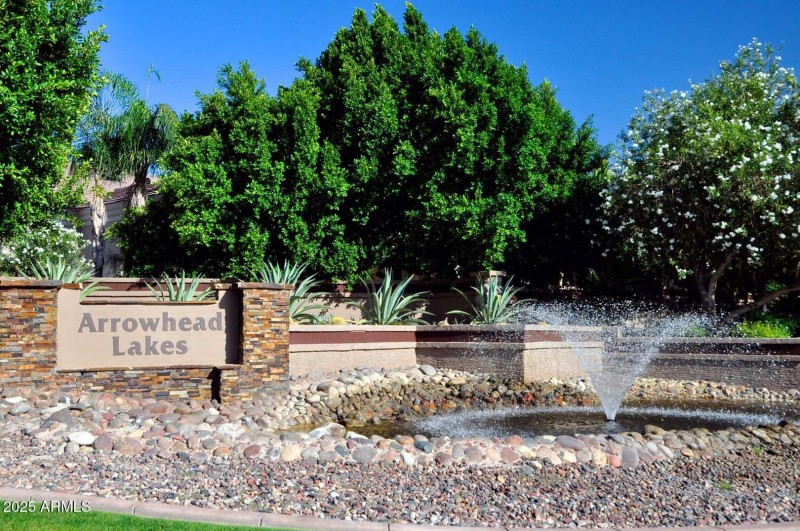 Arrowhead Lakes Sign