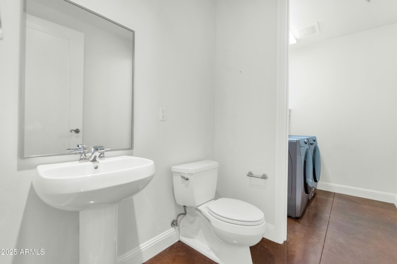 3801 N Goldwater Blvd-print-022-011-TOD2