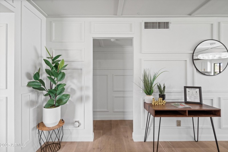 To Bedrooms & Hallway