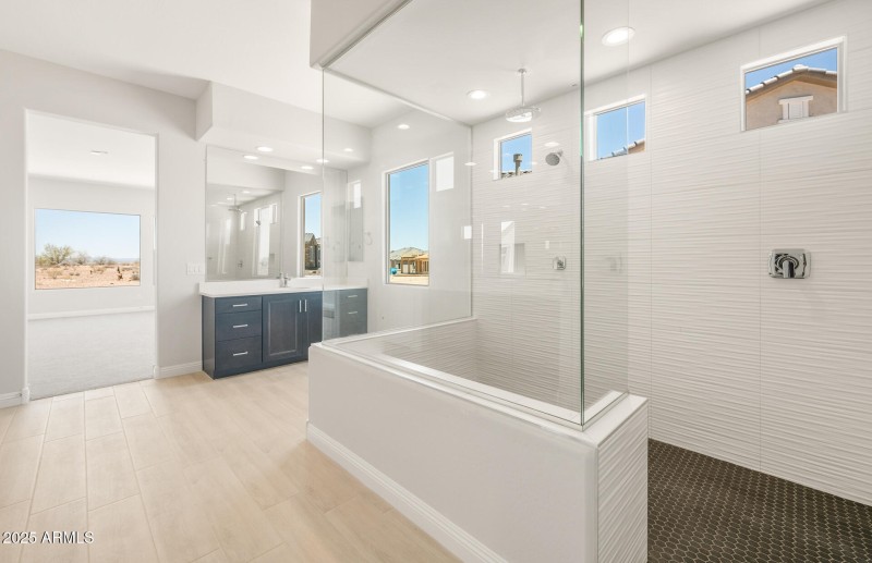 Owners Bath