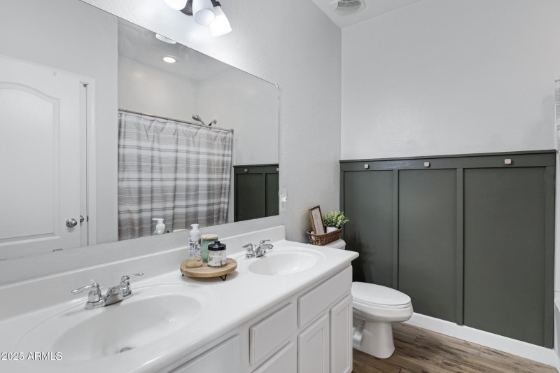 17292 W Pinnacle Vista Dr-26