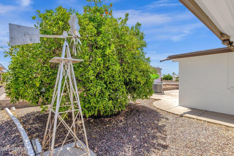 36-web-or-mls-2241-n-nicklaus-dr