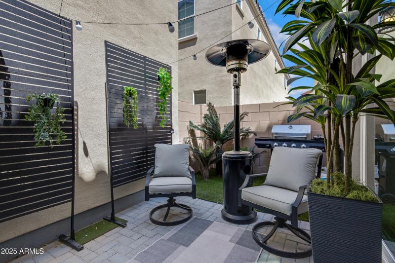 226 E Markwood Dr-26